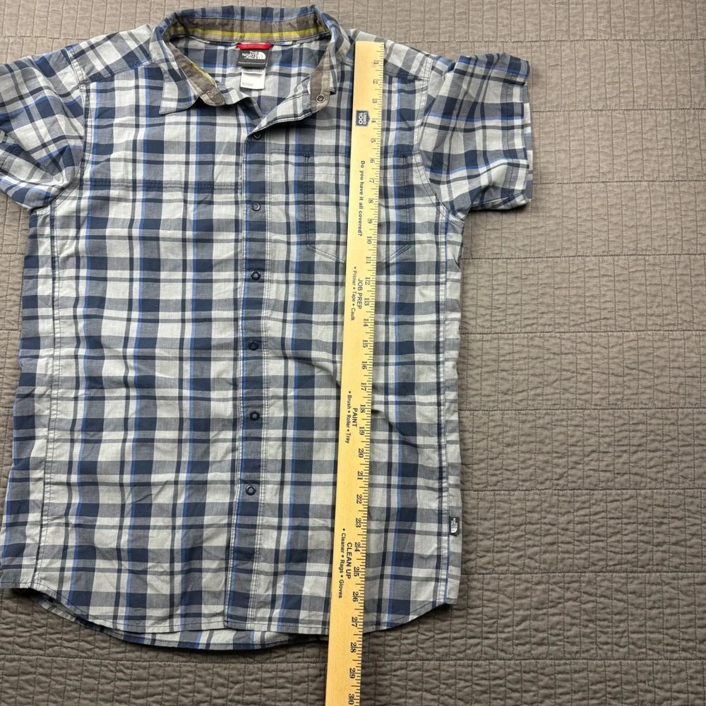 The North Face Men Medium Blue Grey Plaid Short Sleeve Button Up Shirt Hike Camp